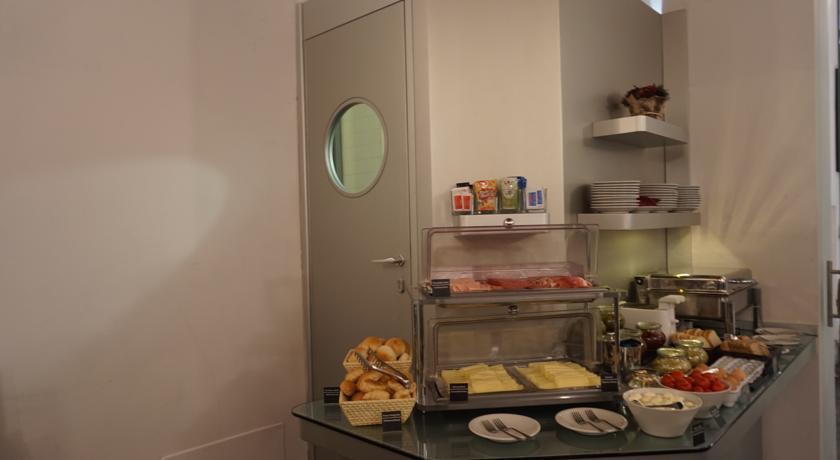 Trevi Palace Luxury 4* Roma