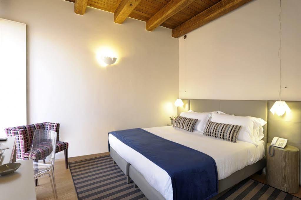 Trevi Palace Luxury Hotel Roma