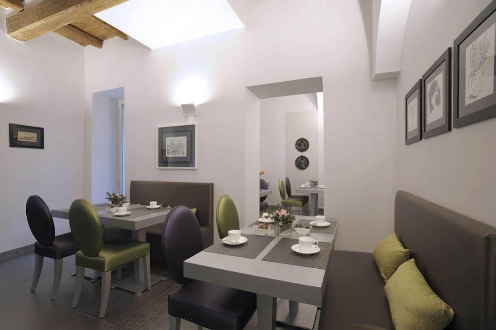 Hotel Trevi Palace Luxury Roma